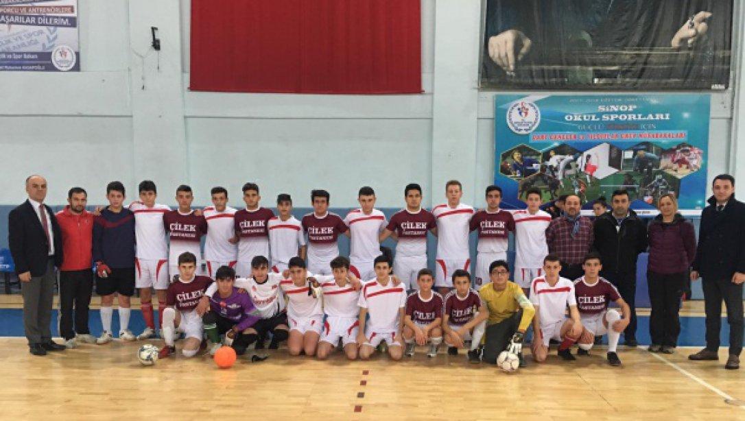 Erfelek Şehit Özkan ÇELİKKAYA ÇP Anadolu Lisesi Futsal Takımı Sinop İl Maçlarına katıldı.